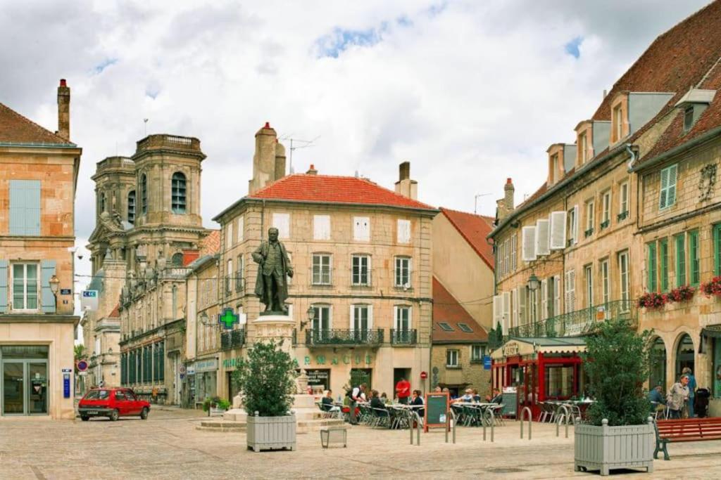 Appartamento Le Petit Cloitre Langres Esterno foto